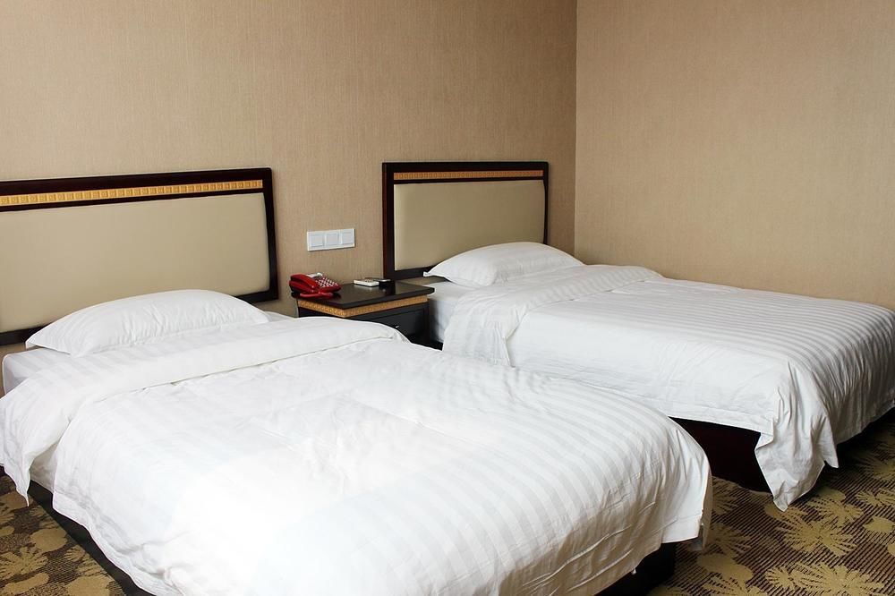 China Rushan Champs Elysees Hotel Shandong Екстер'єр фото